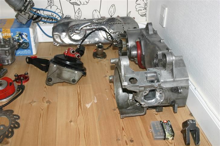 Yamaha jog RR  (byttet) billede 8