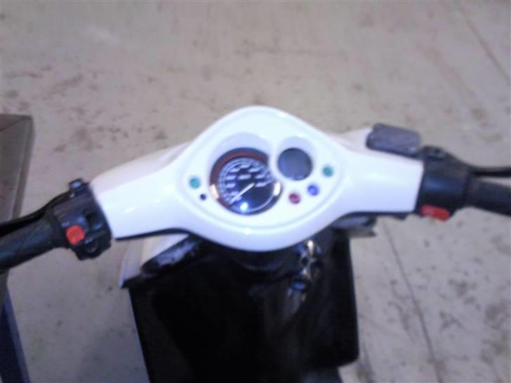 Yamaha jog r   SOLGT! billede 4