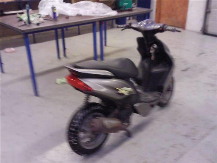 Yamaha jog r (solgt) billede 2