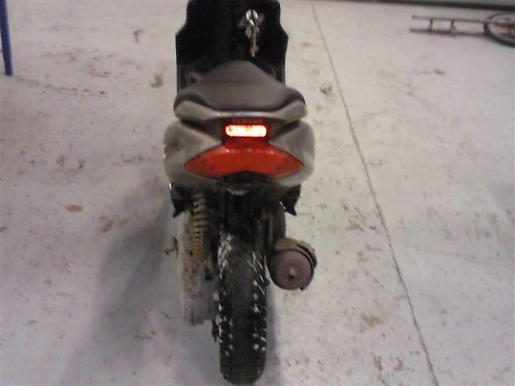 Yamaha jog r (solgt) billede 5