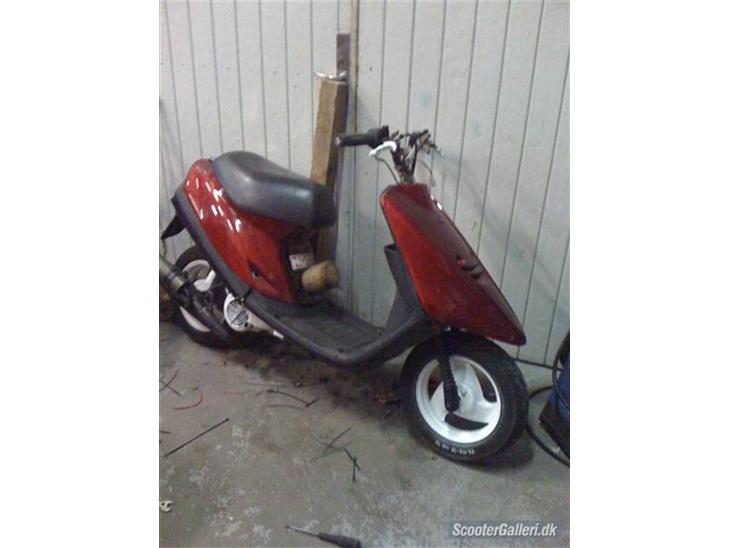 {{currentPhoto.altText}} billede {{currentPhoto.number}}