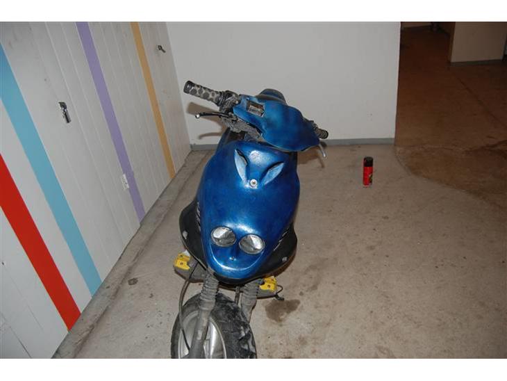 {{currentPhoto.altText}} billede {{currentPhoto.number}}