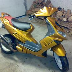 Peugeot Speedfight 2  --SOLGT--