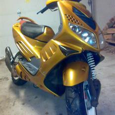 Peugeot Speedfight 2  --SOLGT--