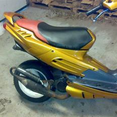 Peugeot Speedfight 2  --SOLGT--