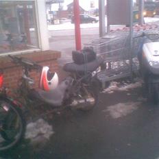 Suzuki AP50 GUNNAR ( GI EN LAV )