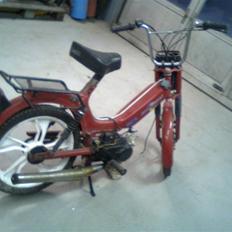 Tomos Tomos •• quadro solgt
