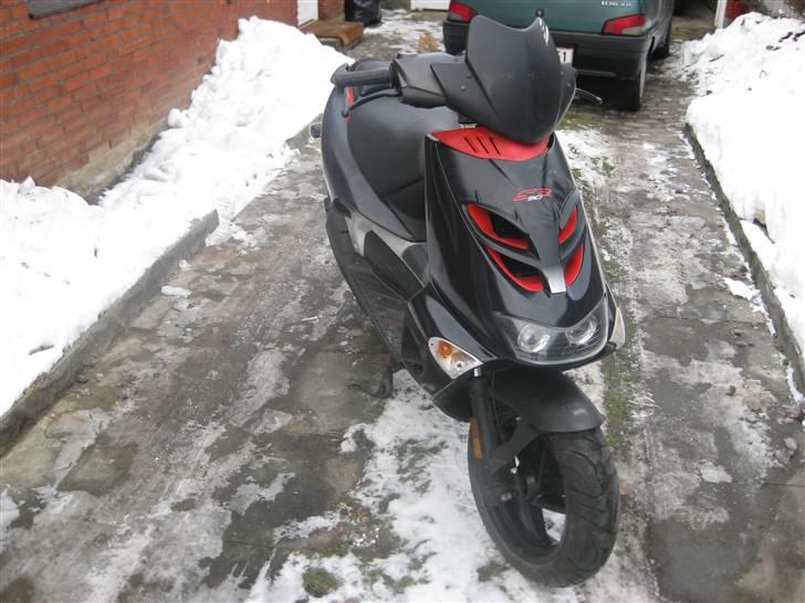 Aprilia Sr50 Di-tech SOLGT billede 1