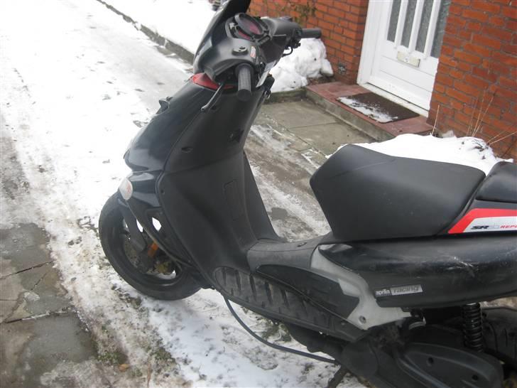 Aprilia Sr50 Di-tech SOLGT billede 4