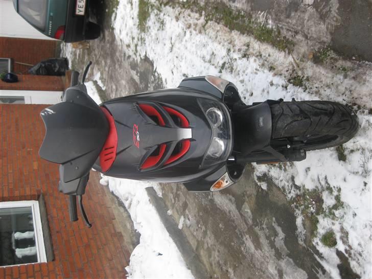 Aprilia Sr50 Di-tech SOLGT billede 5