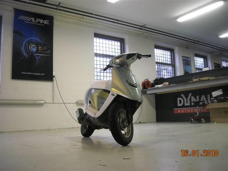 Yamaha Jog Artistic Spec.(solgt) billede 1