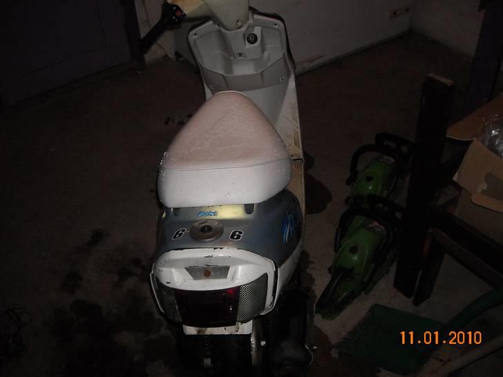 Yamaha Jog Artistic Spec.(solgt) billede 3