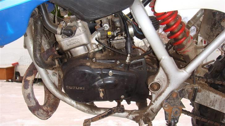 Suzuki RMX - Det er en 6 gearet moter som er ny renoveret for 7-800 km. siden  billede 8