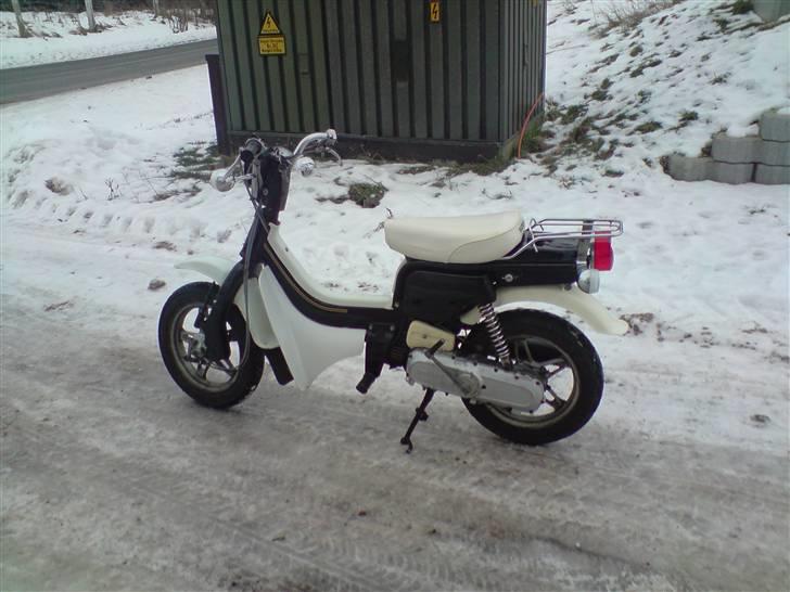 Suzuki FZ50 solgt - som den ser ud nu billede 1