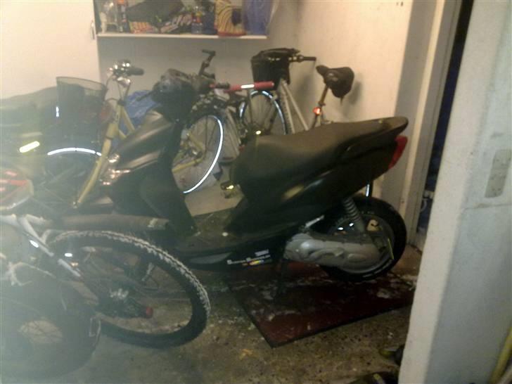 Yamaha jog r  (SOLGT) billede 4
