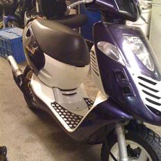 Aprilia sonic LC Solgt