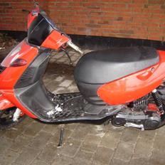 Aprilia Sonic TAGET AF POLITI !