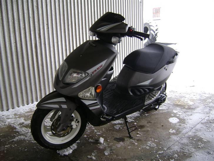 PGO Dr. Big. - Bare kom an.. billede 1