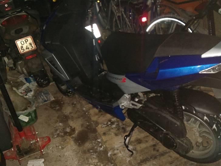 Peugeot speedfight3 skole scooter - fra siden billede 8