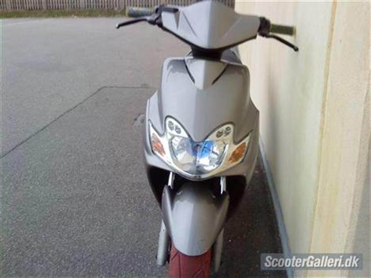 Yamaha jog r std  billede 3