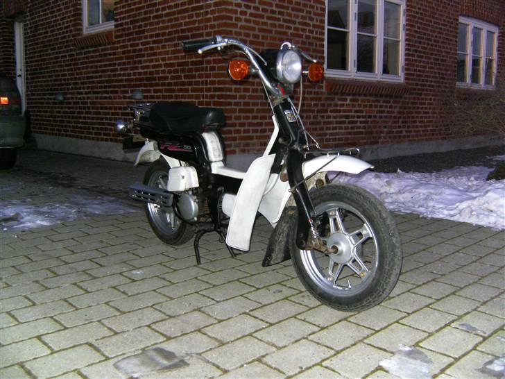 Suzuki Fz50 *SOLGT* billede 3