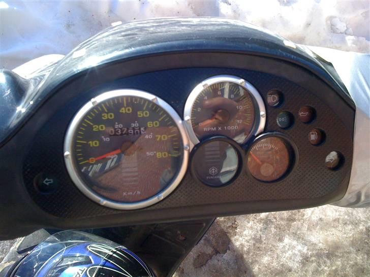 Piaggio typhoon væk billede 5