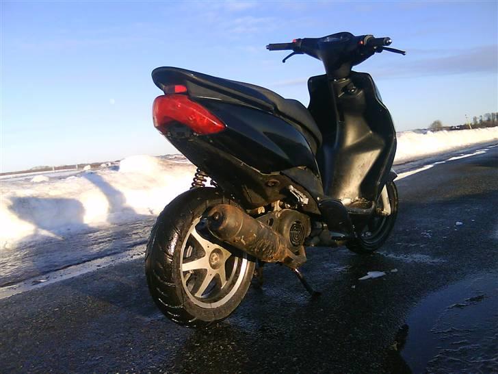 Yamaha jog R >>byttet<< billede 3