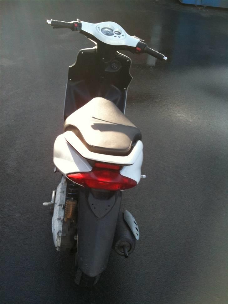 Yamaha jog r solgt billede 6