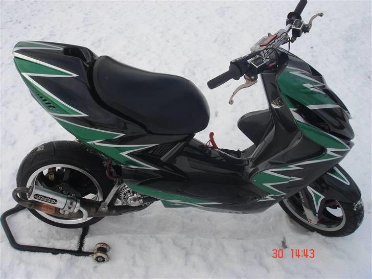 Yamaha Aerox Pata Negra billede 12