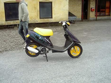 Yamaha Kamæleon Jog Fs byttet  - Lyset gør at man ikke kan se de rigtige farver, er i virkeligheden mørkere og flottere! billede 19