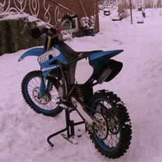 TM 125/85