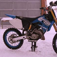 TM 125/85
