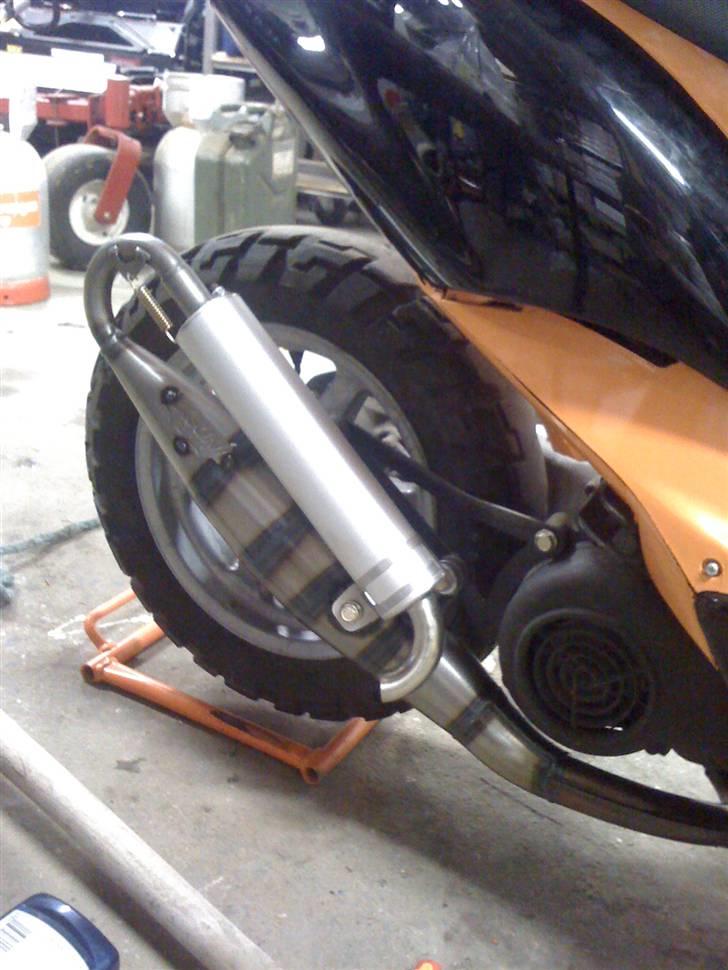 Yamaha jog r (solgt) billede 3