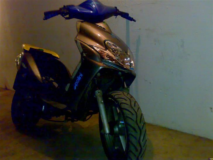 Yamaha jog r bytet til jog  billede 1