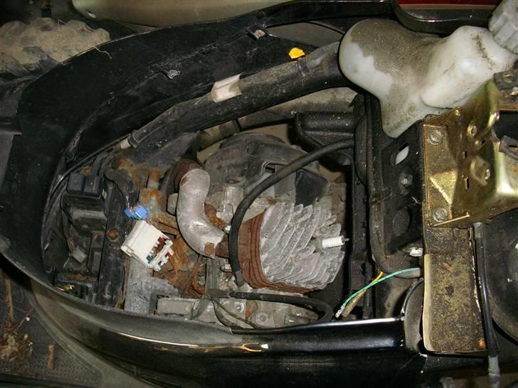 Honda SFX - pil rådden motor og smadret i skjoldene billede 5