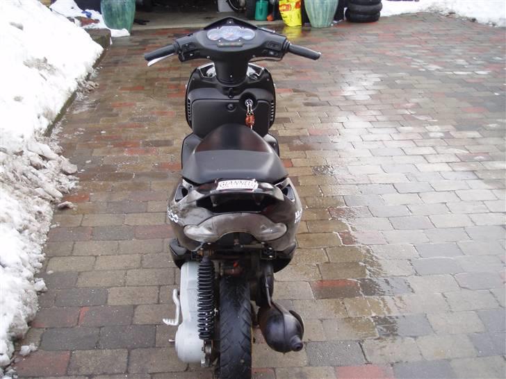 Aprilia sonic,(DET SORTE DYR1.) billede 4