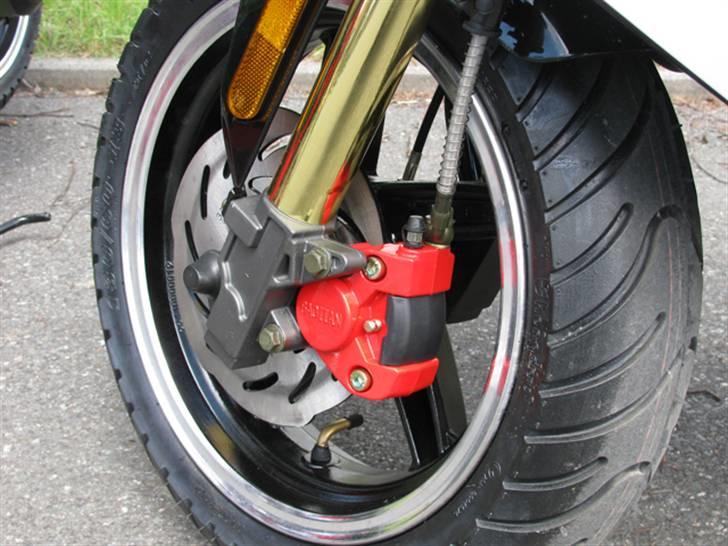 Baotian BT49QT-20 - Fede skivebremsere på forhjulet billede 4