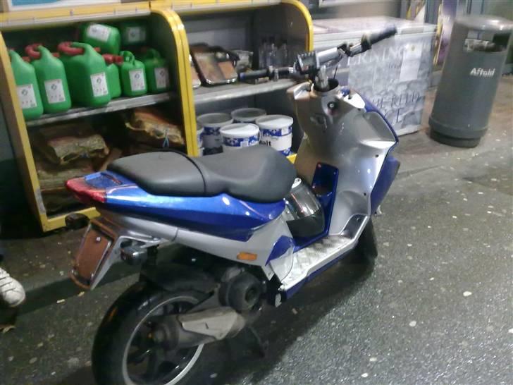 Piaggio nrg power dt SOLGT 6000 billede 2