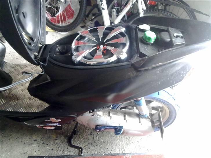 Yamaha jog r  (SOLGT) billede 14