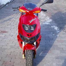 Suzuki katana/den røde mis/SOLGT