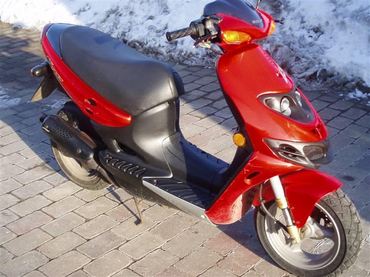 Suzuki katana/den røde mis/SOLGT billede 1