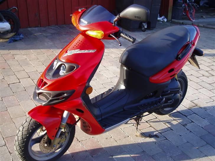 Suzuki katana/den røde mis/SOLGT billede 3