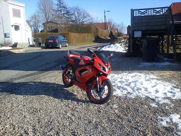 Rieju RS2 Matrix - som den står nu d.8.3.2011 billede 1