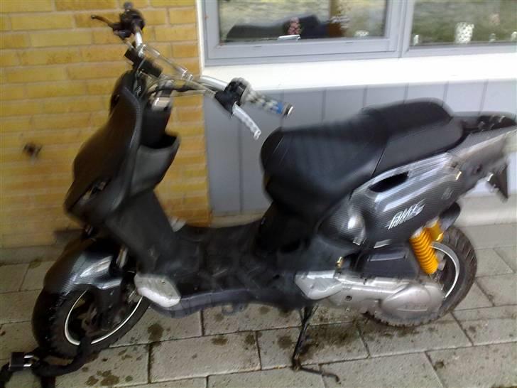 PGO Pmx Naked Carbon  billede 2