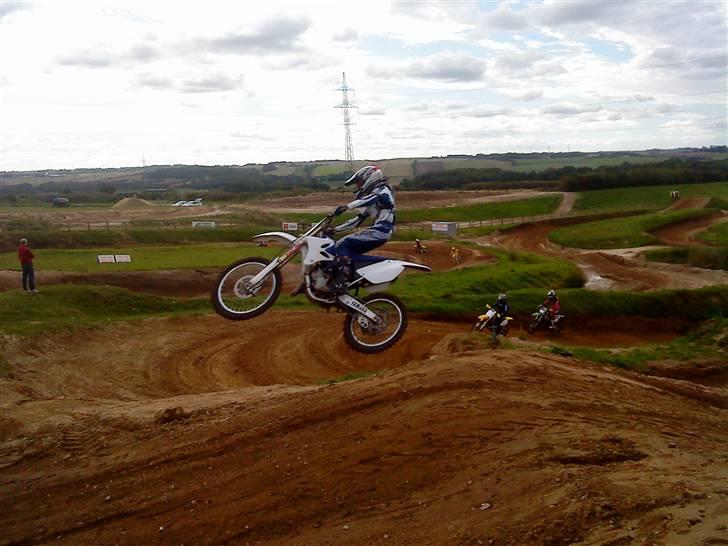 Yamaha yz (SLOGT) - på motocross banen i Randers billede 5