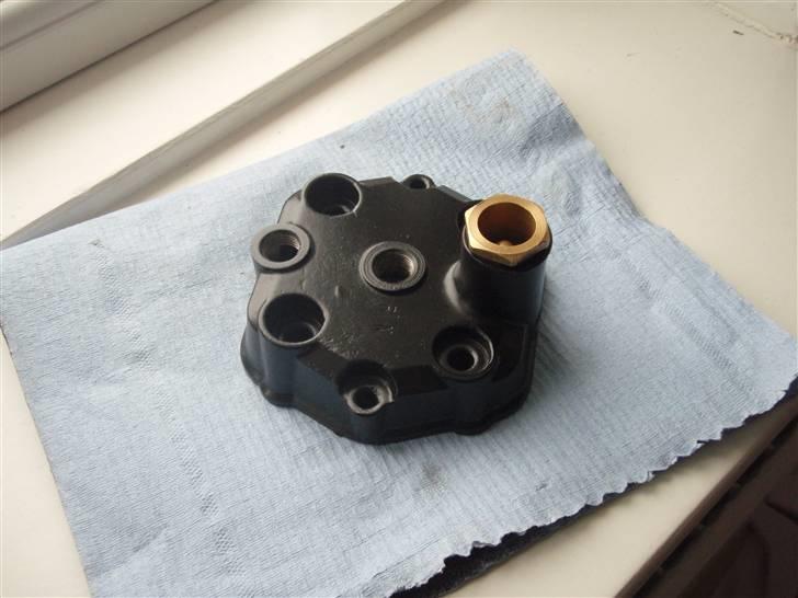 Derbi Senda sm 50 X-Treme SOLGT - så blev topstykket ordnet for ir og malet sort :D billede 10