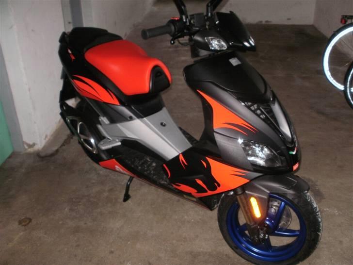 Aprilia Sr 50 Factory billede 1