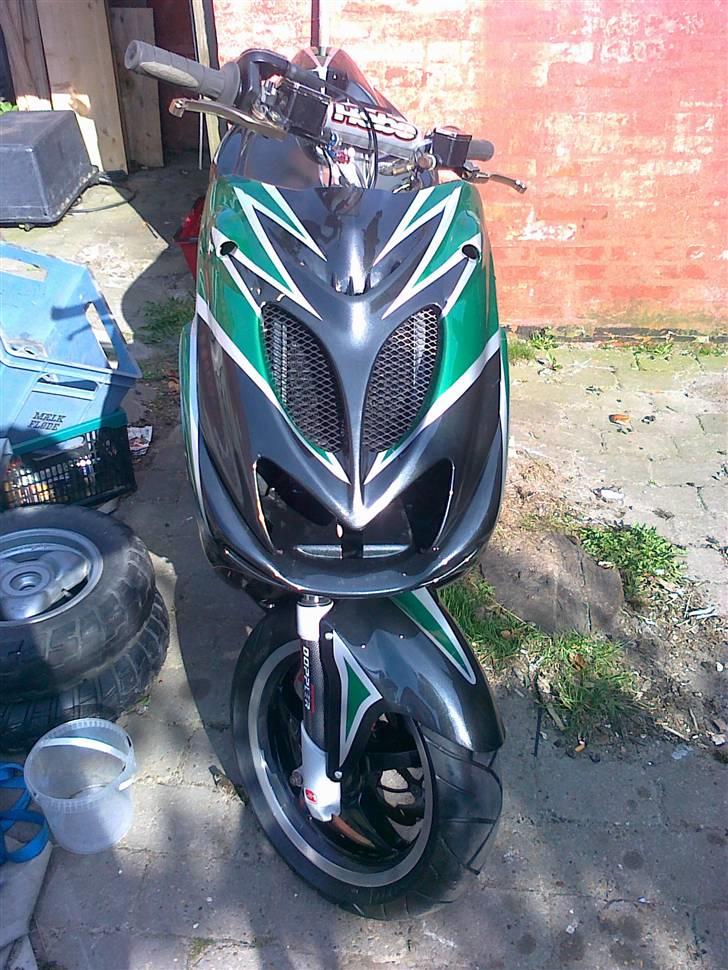 Yamaha Aerox Pata Negra billede 2