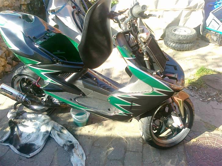 Yamaha Aerox Pata Negra billede 3