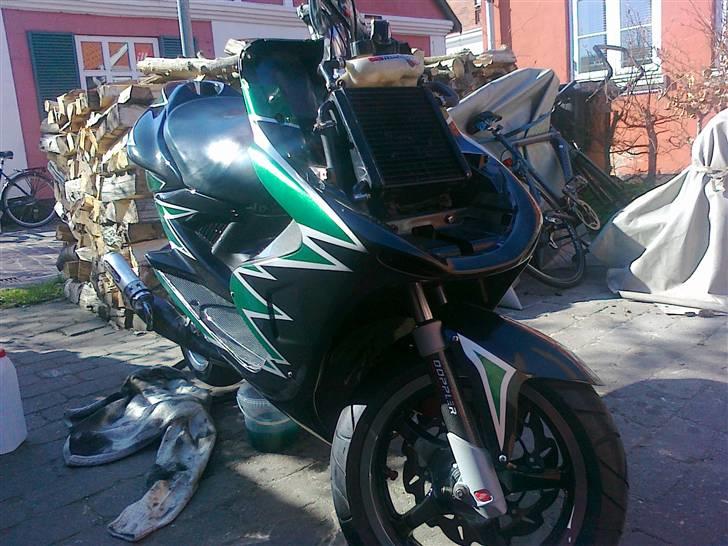 Yamaha Aerox Pata Negra billede 6